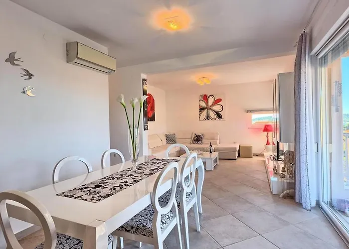 Luxury Black&white With Pool * Trogir