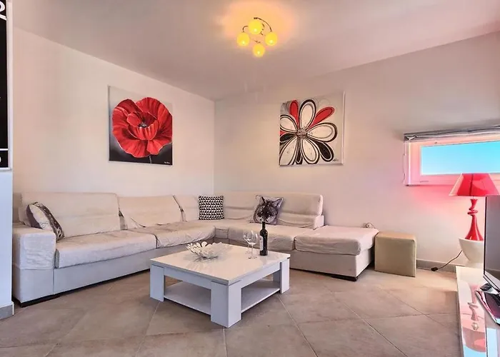 Luxury Black&white With Pool *